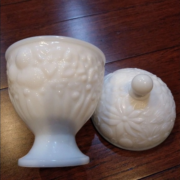 milk glass candy dish - Picture 2 of 4